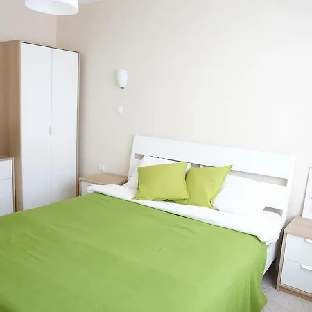 Pomorie Residence Aparthotel * פומורי